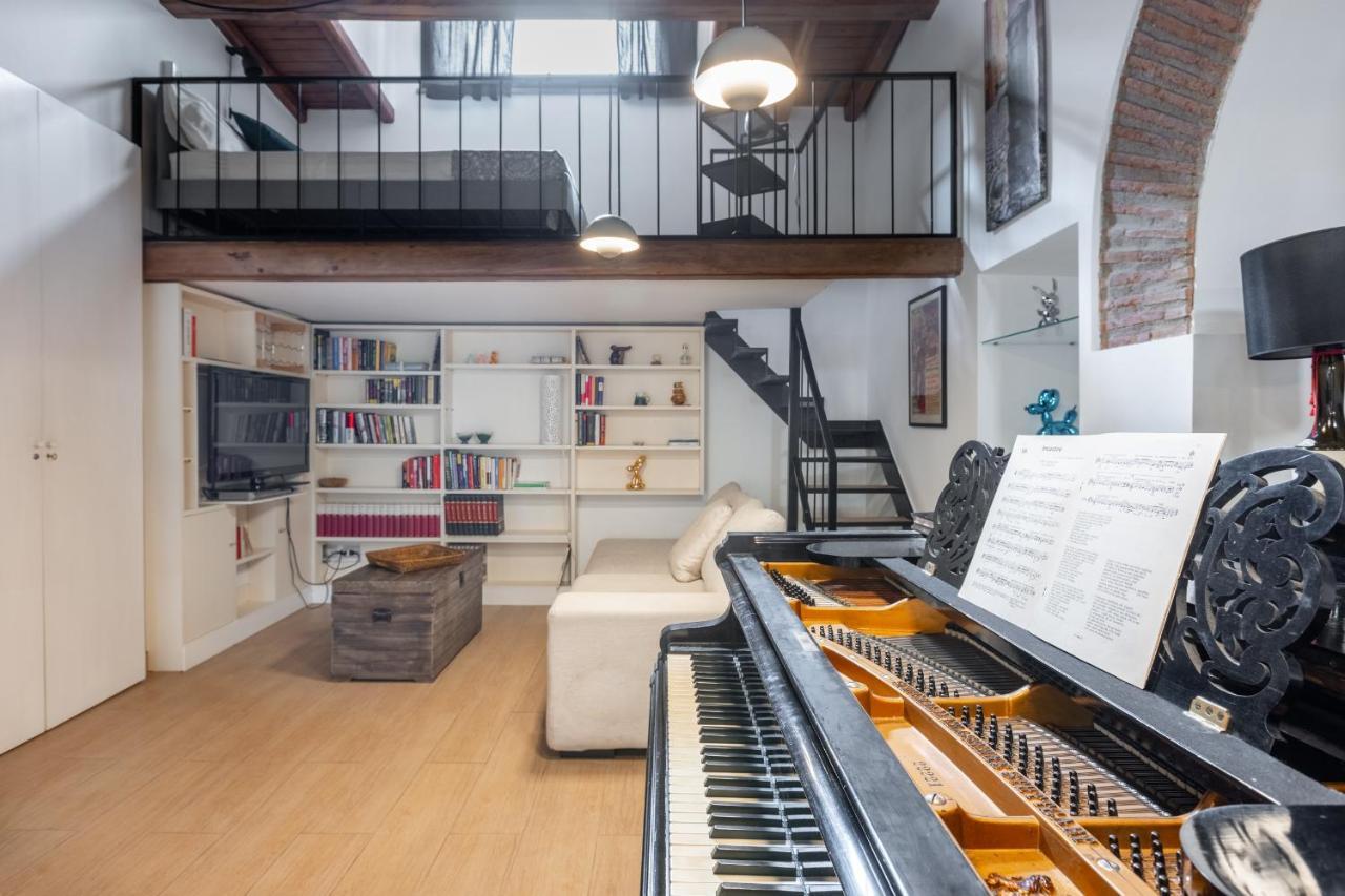 Musician Apartment Colosseo With Piano روما المظهر الخارجي الصورة