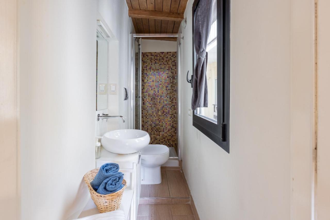 Musician Apartment Colosseo With Piano روما المظهر الخارجي الصورة