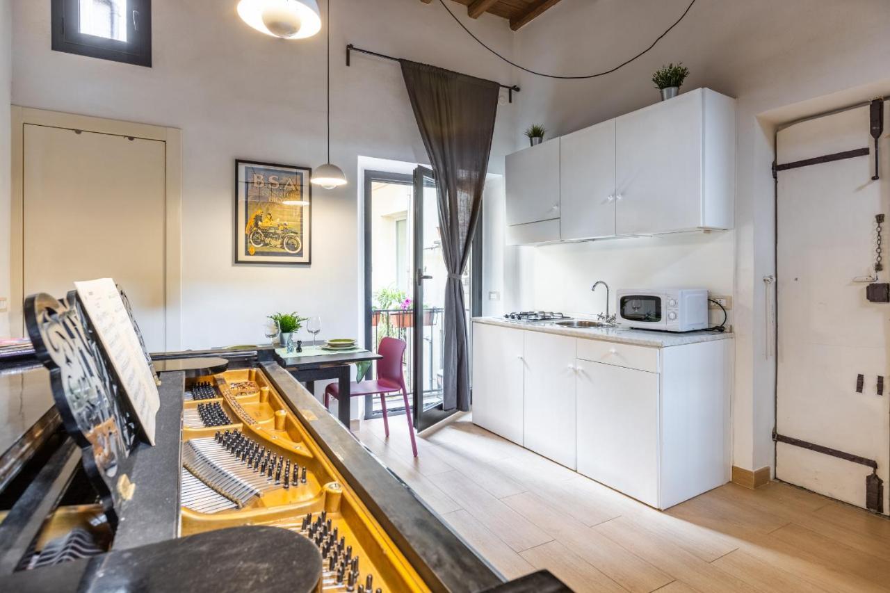 Musician Apartment Colosseo With Piano روما المظهر الخارجي الصورة